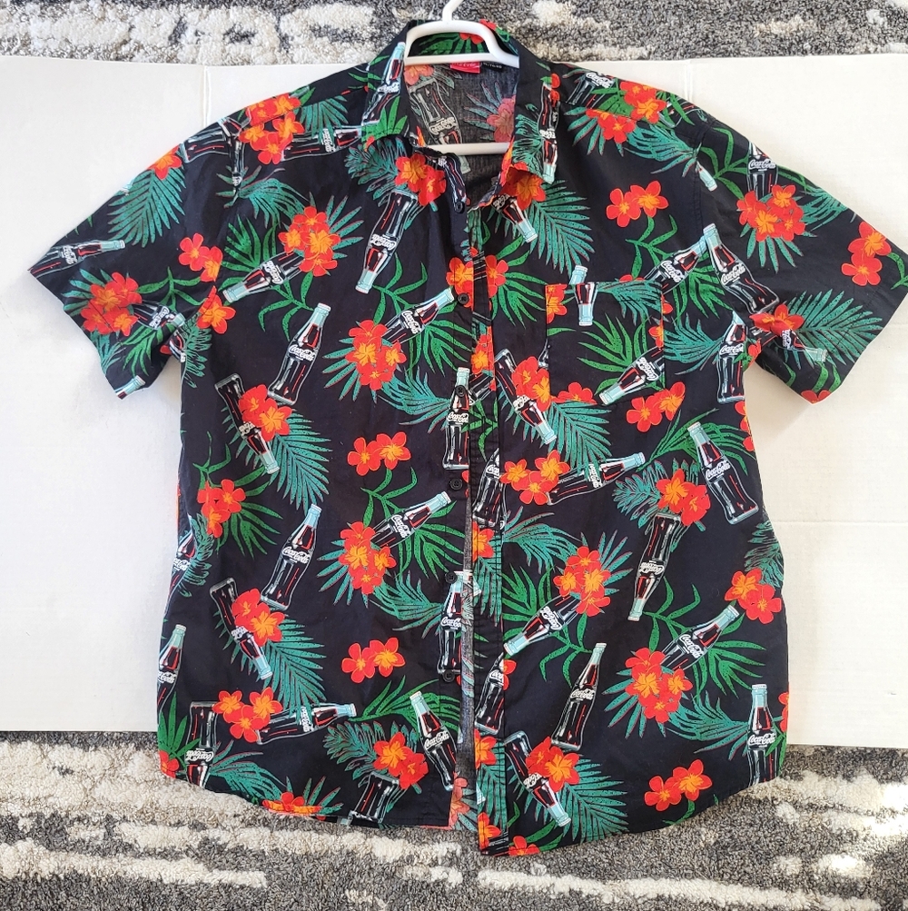Coca Cola Hawaiian Black Men's XL Cotton Button Up Shirt Beach Vacation Summer
